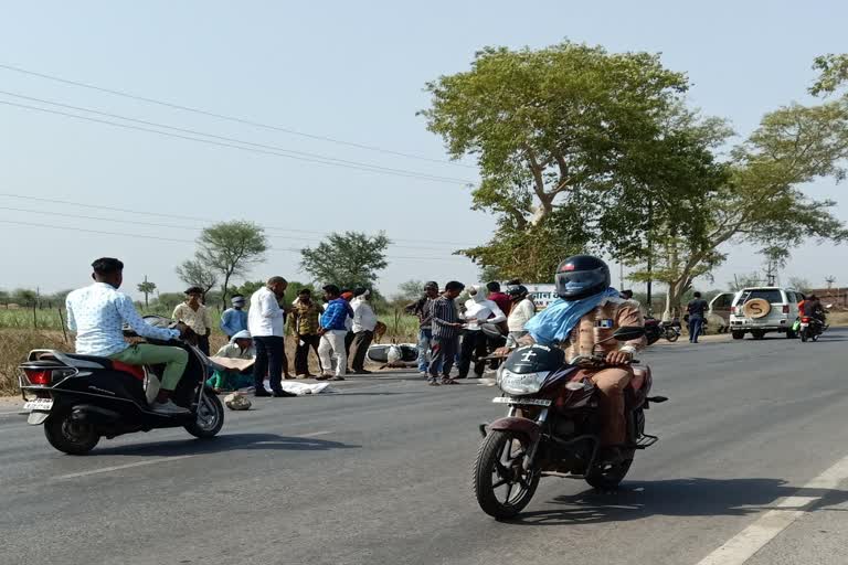 Kawardha road accident