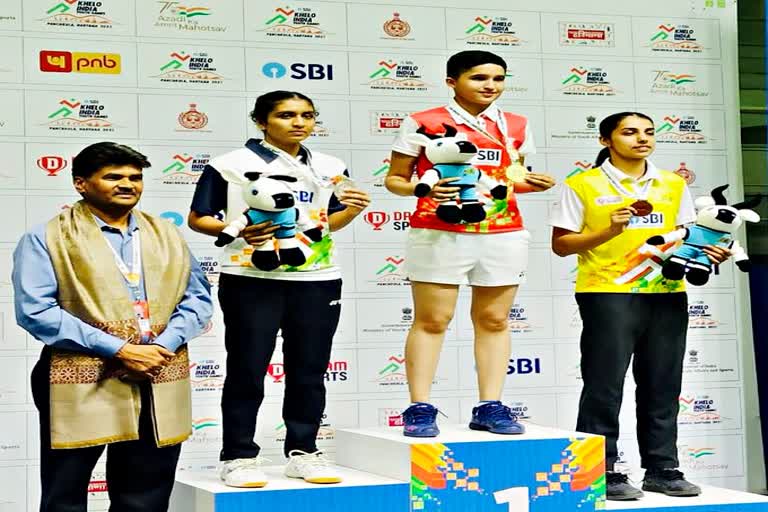 KIYG 2021  Young badminton sensation  Unnati Hooda clinches  Khelo India Youth Games 2021  Tasnimmir  Devika Sihag  केआईवाईजी 2021  शटलर उन्नति हुड्डा  तसनीम मीर  खेलो इंडिया यूथ गेम्स