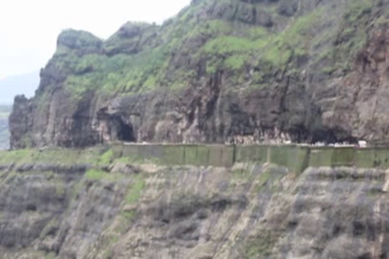 Malshej Ghat Bus Conductor Suicide