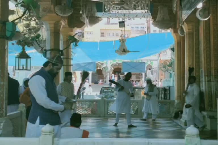 Rasm E Charagan At Gharib Nawaz Dargah