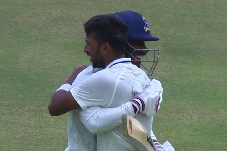 Ranji Trophy  nine Bengal Batters Score Half centuries To Set World Record  Bengal Vs Jharkhand  ബംഗാള്‍ ക്രിക്കറ്റ് ടീമിന് അപൂര്‍വ നേട്ടം  രഞ്‌ജി ട്രോഫി  രഞ്‌ജി ട്രോഫി ക്വാര്‍ട്ടര്‍ ഫൈനല്‍