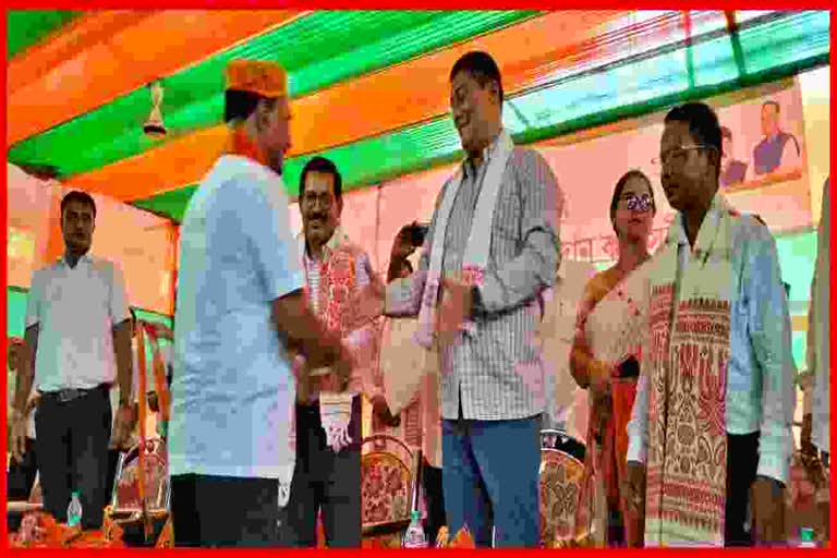 Over 500 Congress supporters join BJP in Lakhimpur