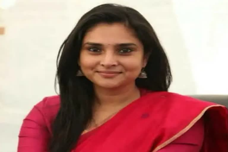 actress-ramya-lodges-complaint-for-derogatory-comments-on-instagram