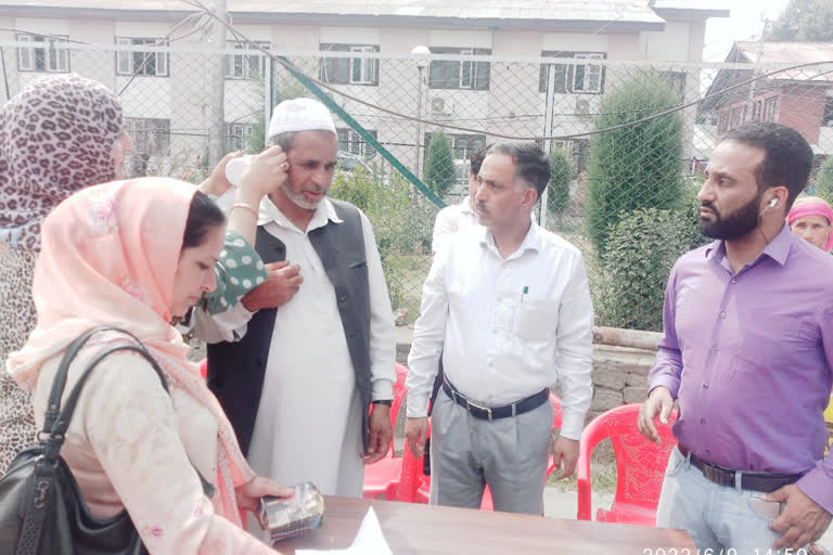 Social Welfare Anantnag distributes Prosthetic Aid among beneficiaries