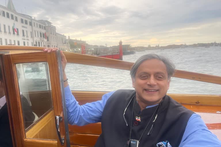 reverse picture of Shashi Tharoor