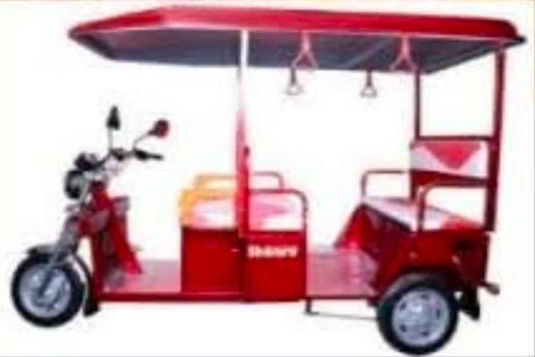 hand rickshaw will stop and started e rickshaw service soon at matheran in ragaid