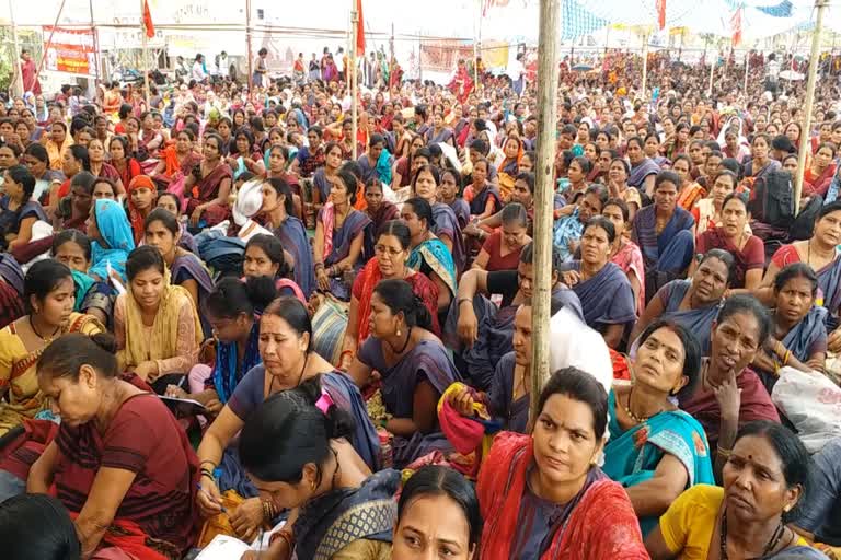 chhattisgarh anganwadi worker protest