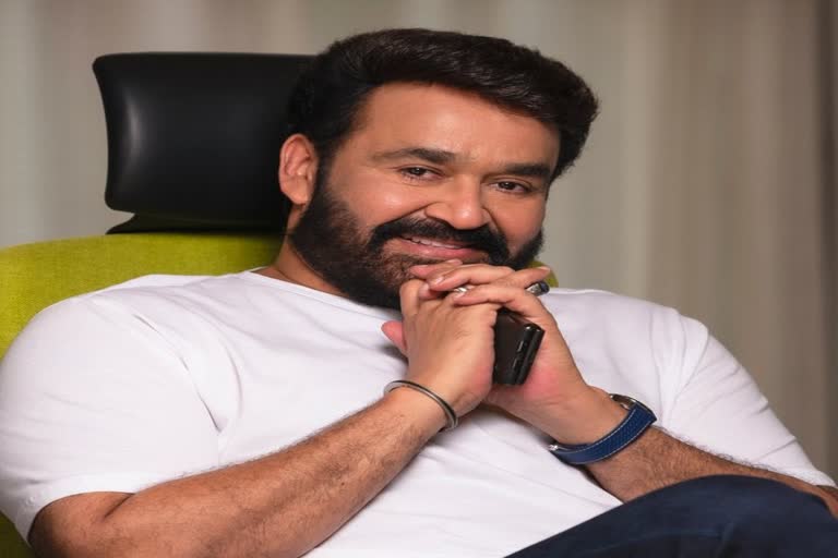 ivory case against actor mohanlal  actor mohanlal  case against actor mohanlala  ivory allegation against mohanlal  മോഹൻലാലിനെതിരായ ആനക്കൊമ്പ് കേസ്  മോഹന്‍ലാലിന്‍റെ തേവരയിലെ വീട്ടില്‍ നിന്ന് ആനക്കൊമ്പുകള്‍ പിടിച്ചെടുത്തു  നടന്‍ മോഹന്‍ലാലിനെതിരായ കേസ്