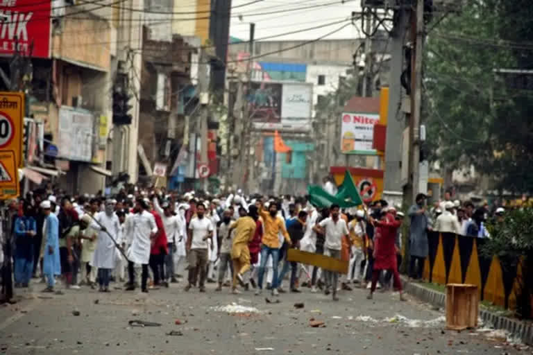 Ranchi Violence update  High alert in Jharkhand  Prophet Remark Row  പ്രവാചക നിന്ദ പ്രതിഷേധം  റാഞ്ചിയിൽ നിരോധാനാജ്ഞ  ജാർഖണ്ഡിൽ വെടിവയ്പ്പ്