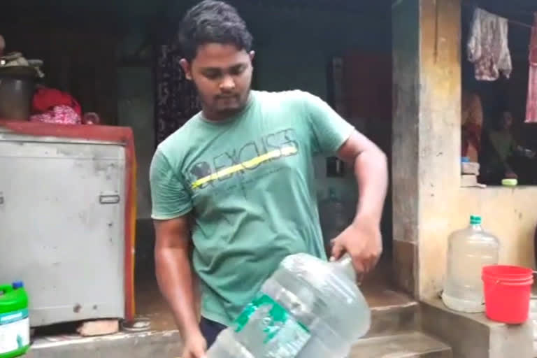 Water Seller Sayan Saha from Gaighata Ranked 11th in Higher Secondary