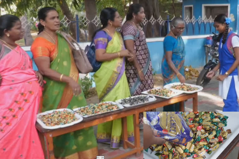 பள்ளிகள் திறப்பு - சாக்லேட் வழங்கி வரவேற்பு அளித்த ஆசிரியர்கள்!