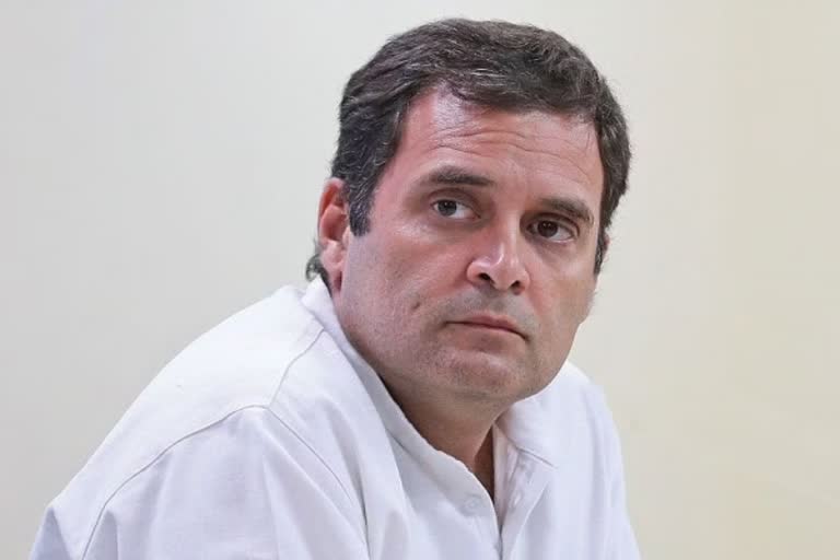 rahul-appears-before-ed-congress-marches-behind-him