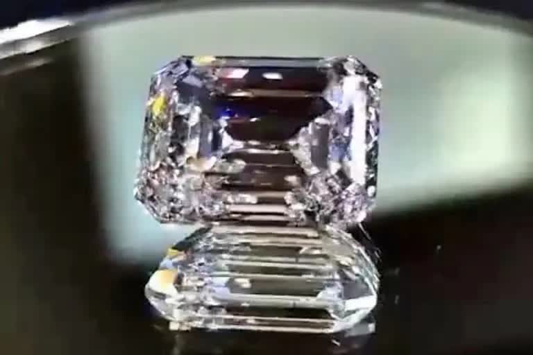 worlds-biggest-lab-grown-diamond