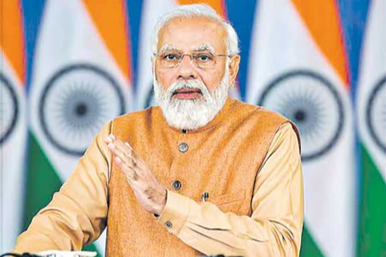 Veer Savarkar sang Sant Tukaram's abhangs in jail: PM Modi