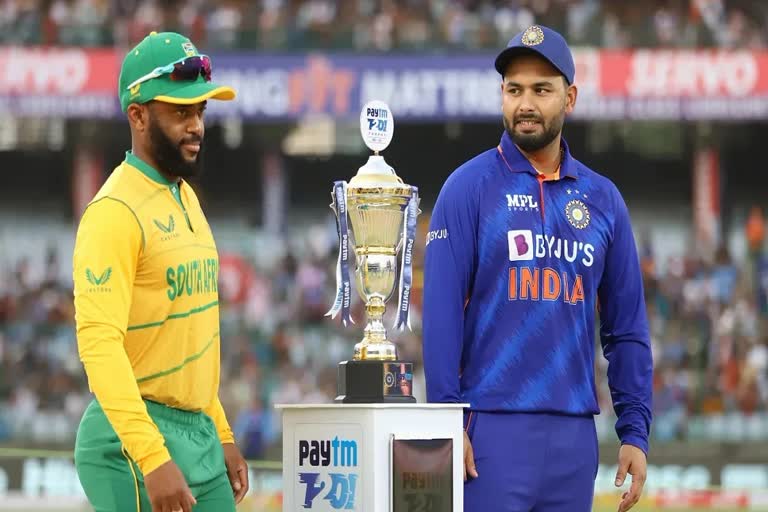 ind vs sa south africa won the toss against india third t20  ഇന്ത്യ ദക്ഷിണാഫ്രിക്ക ടോസ്  IND VS SA toss  ആദ്യ രണ്ട് കളികളും തോറ്റ ഇന്ത്യയ്‌ക്ക് പരമ്പര കൈവിടാതിരിക്കാന്‍ വിജയം അനിവാര്യമാണ്  south africa won the toss against india third t20