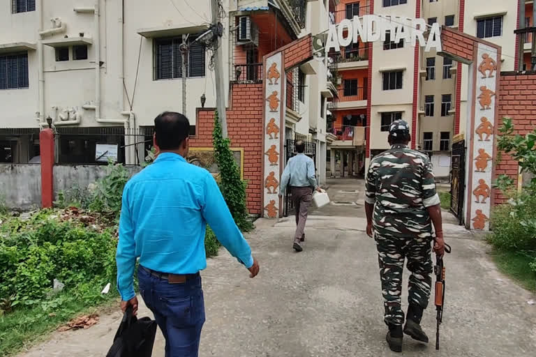 cbi-raid-at-anubrata-mandal-bodyguard-bolpur-flat