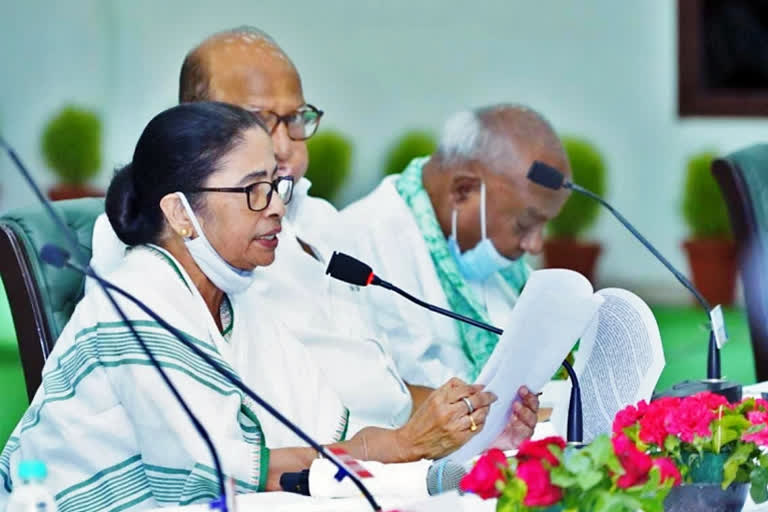 "Several parties were here today. We've decided we will choose only one consensus candidate. Everybody will give this candidate our support. We will consult with others. This is a good beginning," Mamata Banerjee said while addressing a short press conference after the meeting.