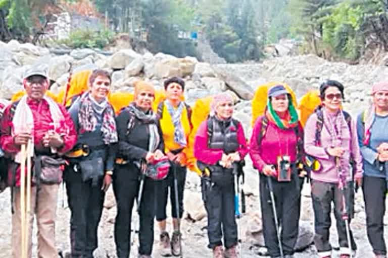 WOMEN HIMALAYAN EXPEDITION