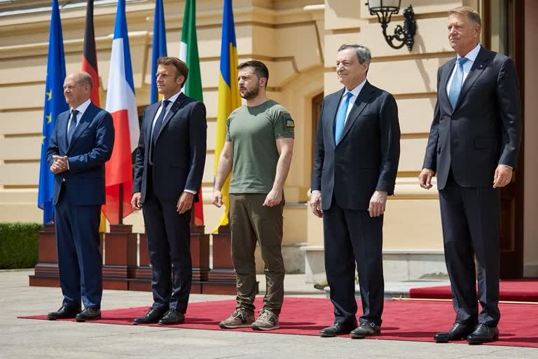 French president visits Kyiv