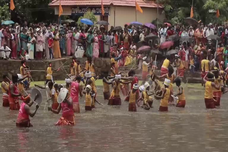 Kollam Ochirakkali  പോരാട്ടസ്‌മരണകളിൽ പ്രസിദ്ധമായ ഓച്ചിറക്കളി നടന്നു  കൊല്ലം ഓച്ചിറക്കളി  ഓണാട്ടുകര ഓച്ചിറക്കളി  Onattukara Ochirakkali  Ochirakkali in kollam Parabrahma Temple  കൊല്ലം ഓച്ചിറ പരബ്രഹ്മ ക്ഷേത്രം ഓച്ചിറക്കളി