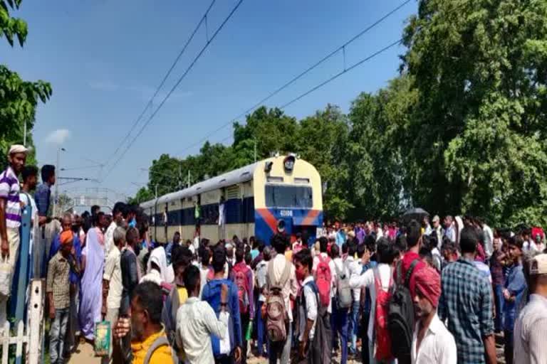 Agnipath protests: Railways says 200 train affected so far, 35 cancelled