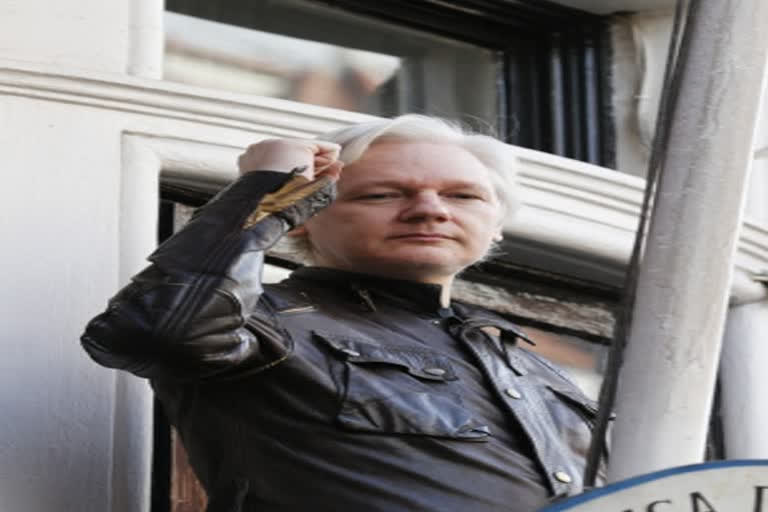 UK government approves extradition of WikiLeaks' Julian Assange to US