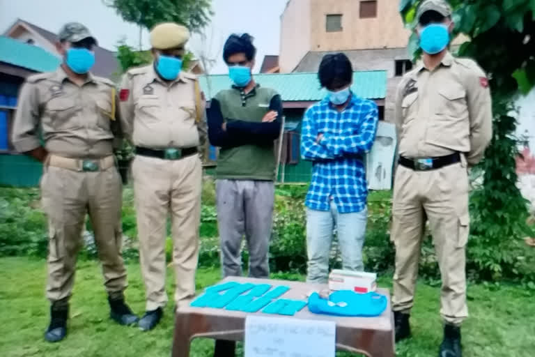 two drug peddlers arrested in budgam