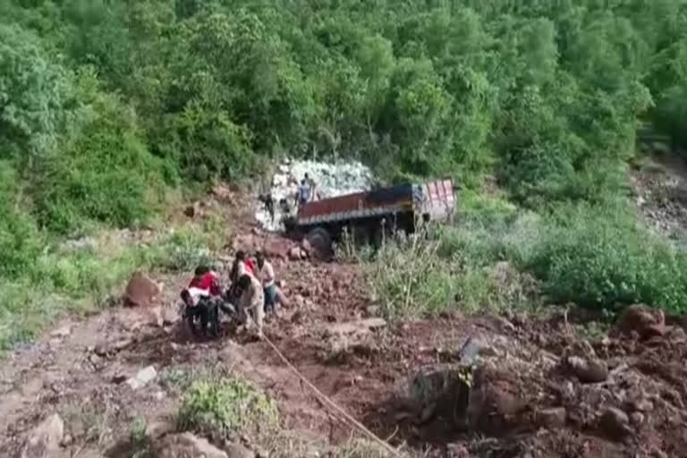 ACCIDENT IN GHAT ROAD