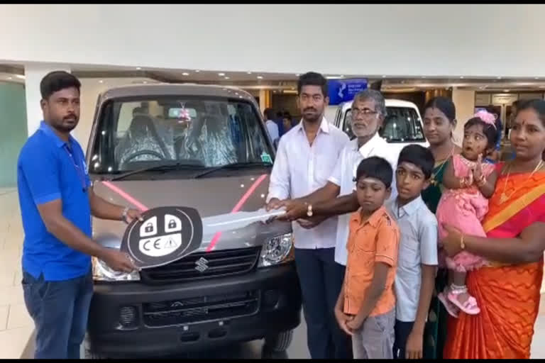 man brought car from 10 rupee coins tamil nadu