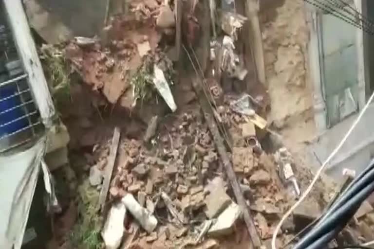 Gwalior building collapsed cctv footage