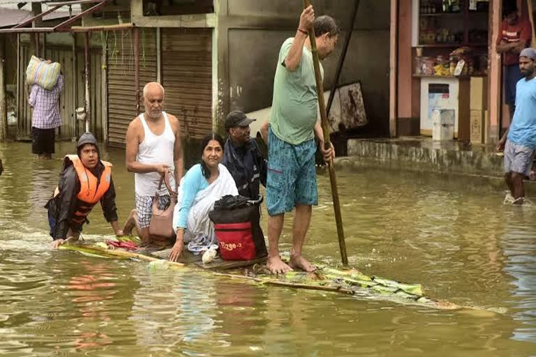 Assam Flood: ବନ୍ୟା ନେଲାଣି ୮୦ ଜୀବନ, ୫,୫୭୭ ଗାଁ ଜଳମଗ୍ନ