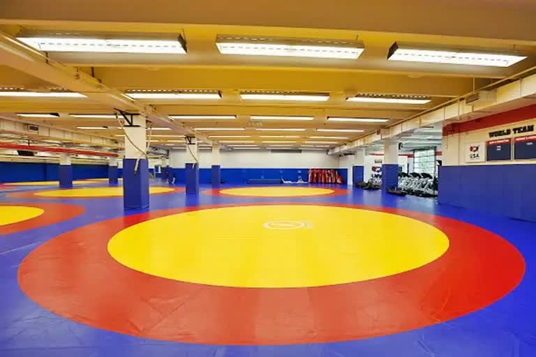 Indian wrestlers win Asian team title  Indian U17 wrestlers win in Kyrgyzstan  Indian wrestling updates  India wrestlers victory  ಏಷ್ಯನ್ ಚಾಂಪಿಯನ್‌ಶಿಪ್‌ ಟೈಟಲ್​ ಪಡೆದ ಭಾರತೀಯ ಕುಸ್ತಿಪಟುಗಳು  ಕಿರ್ಗಿಸ್ತಾನದಲ್ಲಿ ಚಿನ್ನ ಗೆದ್ದ17 ವರ್ಷದೊಳಗಿನ ಭಾರತೀಯ ಕುಸ್ತಿಪಟುಗಳು  ಏಷ್ಯನ್ ಚಾಂಪಿಯನ್‌ಶಿಪ್‌ ಸುದ್ದಿ