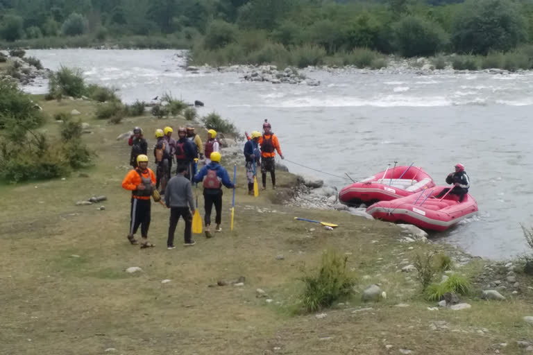 Tourist guides body recovered Uttarakhand tourist still missing
