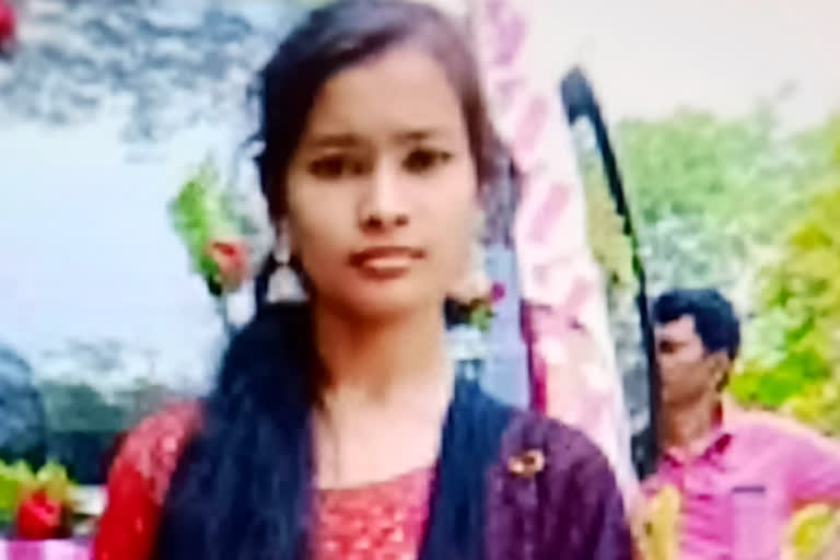 Student Suicide In East Burdwan