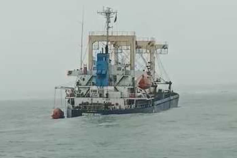a-merchant-vessel-sinked-completely-near-mangaluru