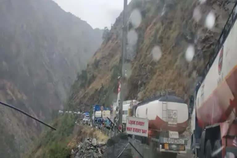 jammu-national-highway-remains-closed-for-fourth-consecutive-day