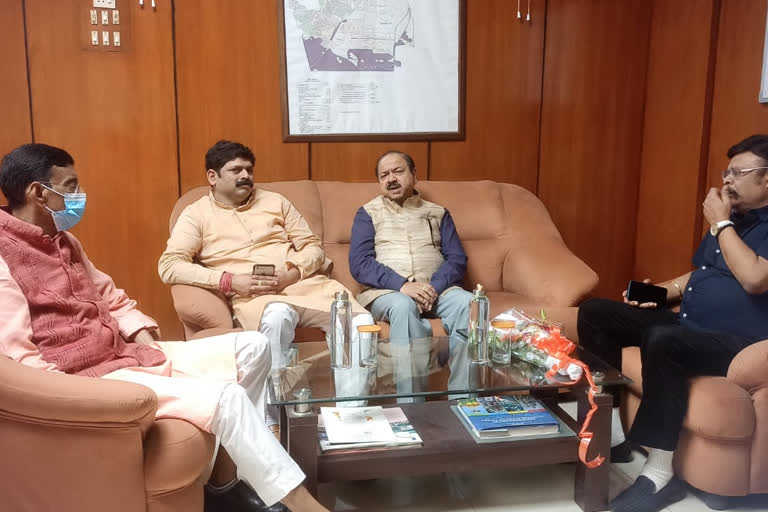 MP Sanjay Seth meeting with HEC Directors
