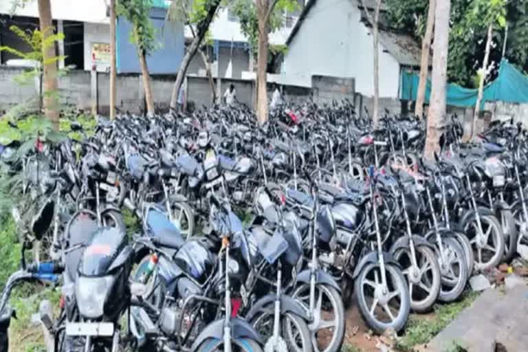 Andhra Pradesh Two wheeler thief Robbed 111 bikes till now