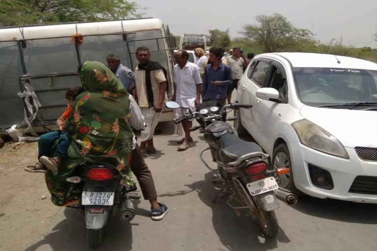 Road Accident in Chhitorgarh