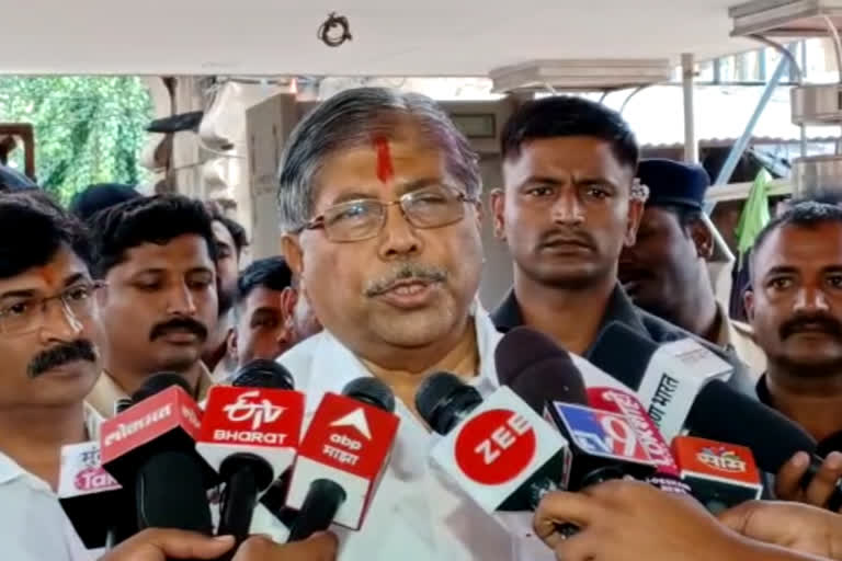 Chandrakant Patil visit Ambabai Temple