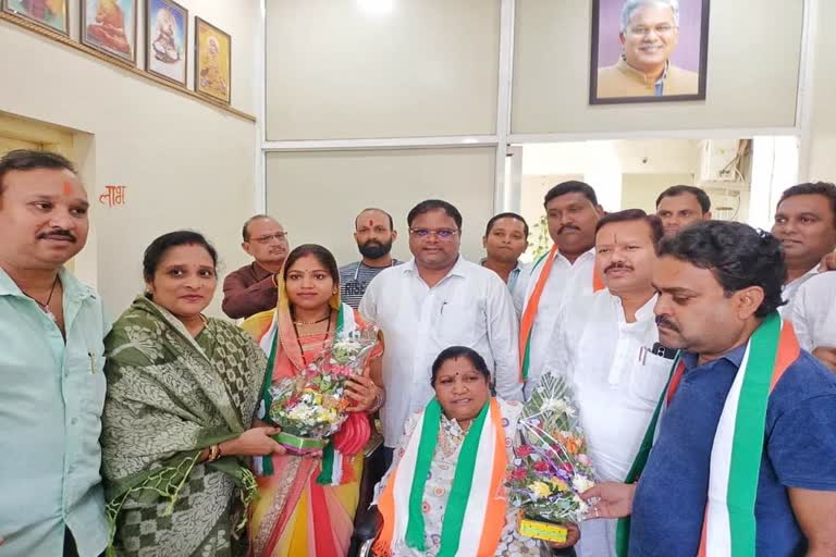 Two councilors of BJP joined Congress