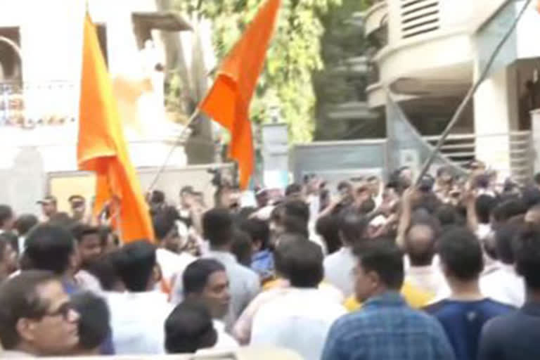 Shiv Sena workers stage protest in Jamm