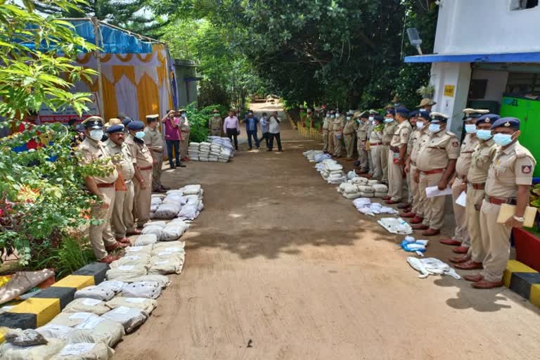 mangalore-police-who-destroyed-the-seized-drugs