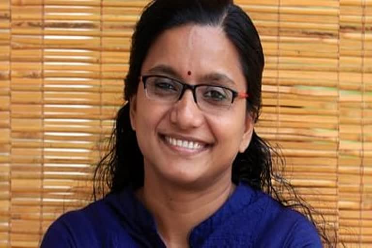 Kannur University Priya Varghese  Priya Varghese kk ragesh  Priya Varghese appointed as Kannur University Associate Professor  കണ്ണൂർ സർവകലാശാല അസോസിയേറ്റ് പ്രഫസർ പ്രിയ വർഗീസ്  പ്രിയ വർഗീസ് കെ കെ രാഗേഷ്  കണ്ണൂർ സർവകലാശാല വിസി നിയമന വിവാദം