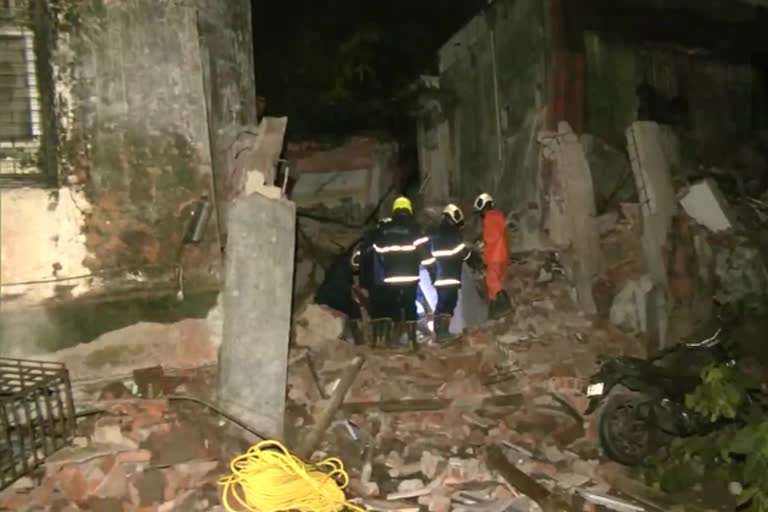 BUILDING COLLAPSED IN THE KURLA