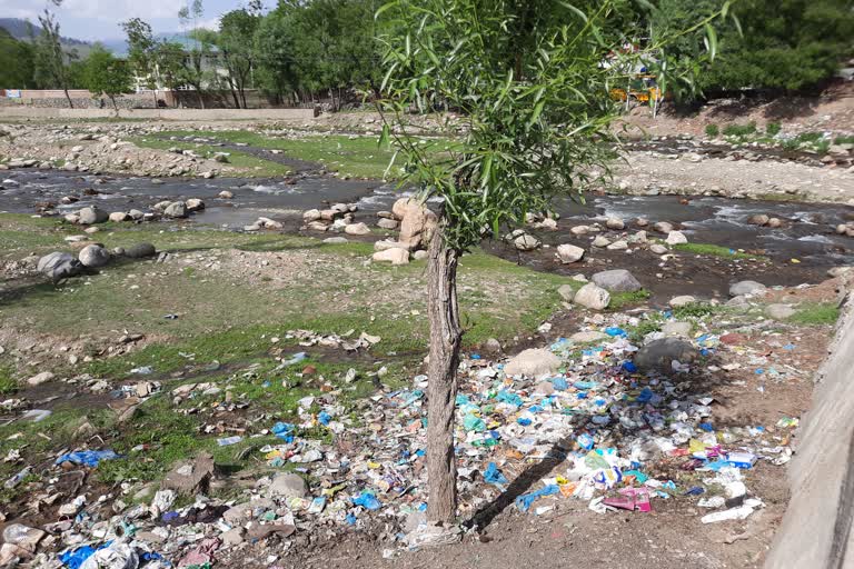 نالہ گاؤرن تباہی کے دہانے پر، متعلقہ محکمہ خواب خرگوش میں مست