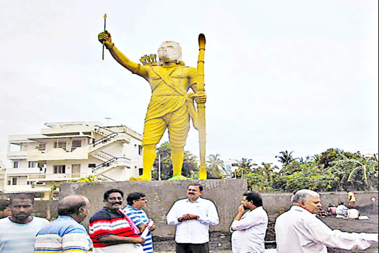 అల్లూరి కాంస్య విగ్రహాం