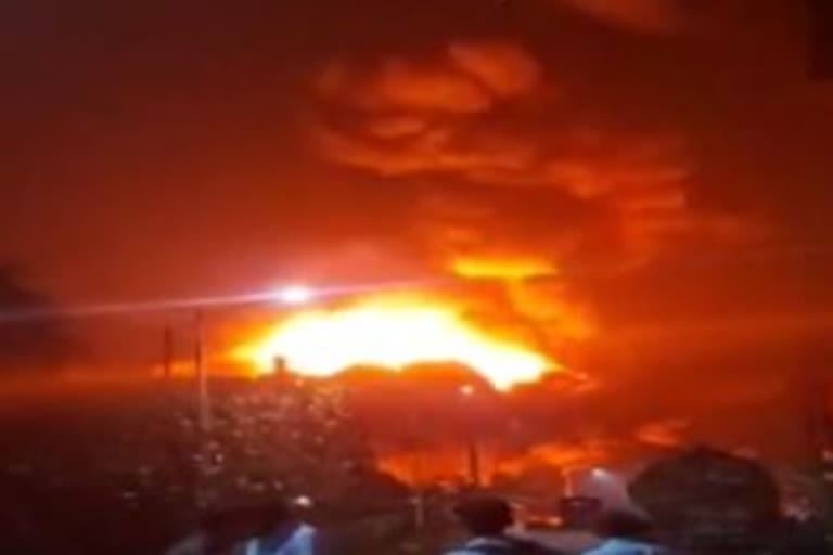 Massive fire breaks out at factory in Tarapur