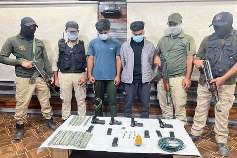 alleged-militants-arrested-in-srinagar-arms-ammunition-recovered