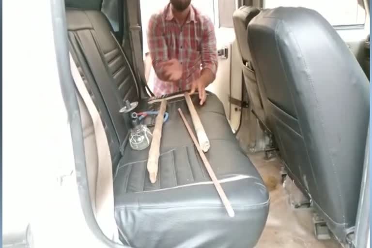 iron rod recovered from a Bolero in Haridwar